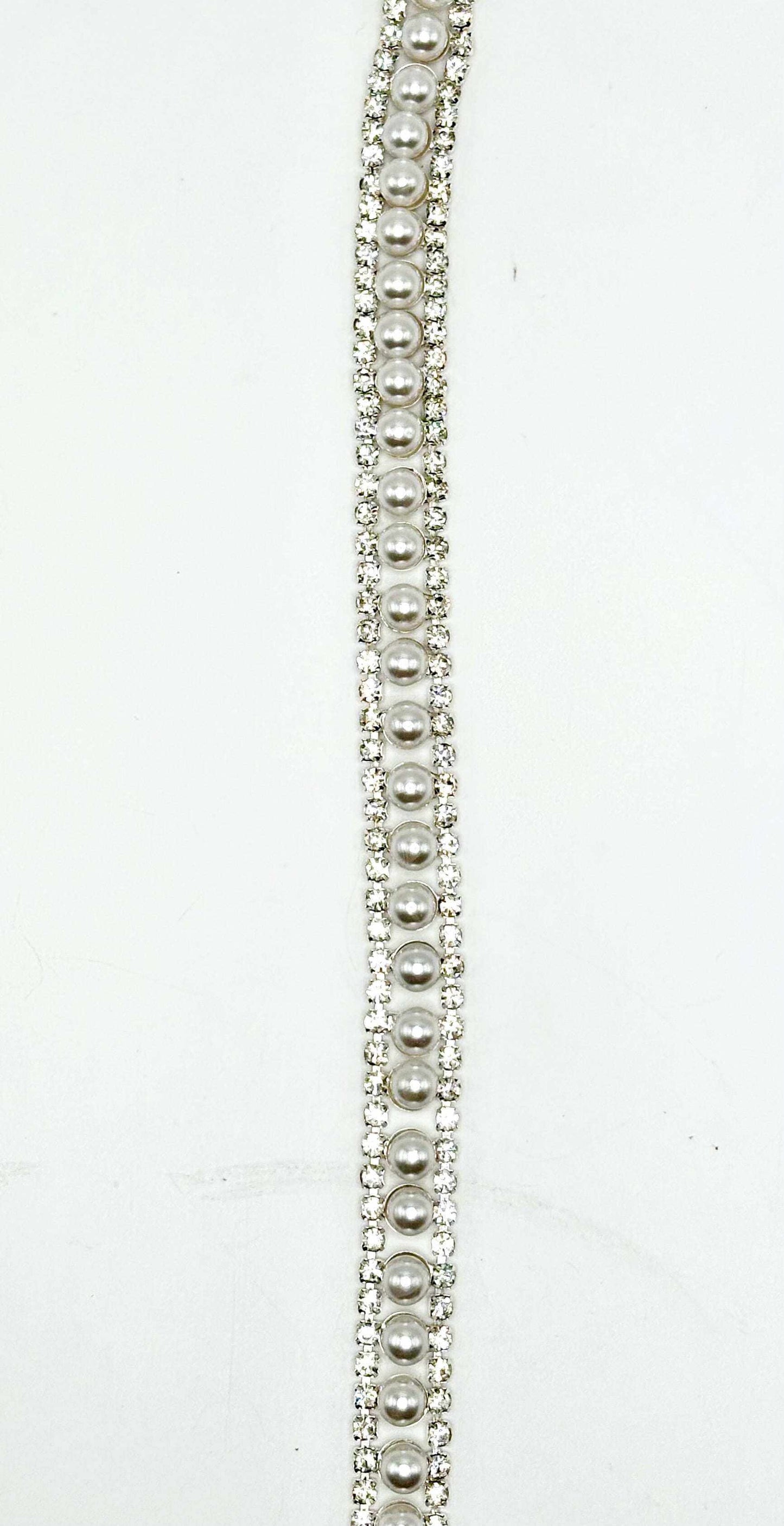 Pearl Rhinestone Trim on silver chain, featuring handmade pearls and rhinestones for elegant designs.