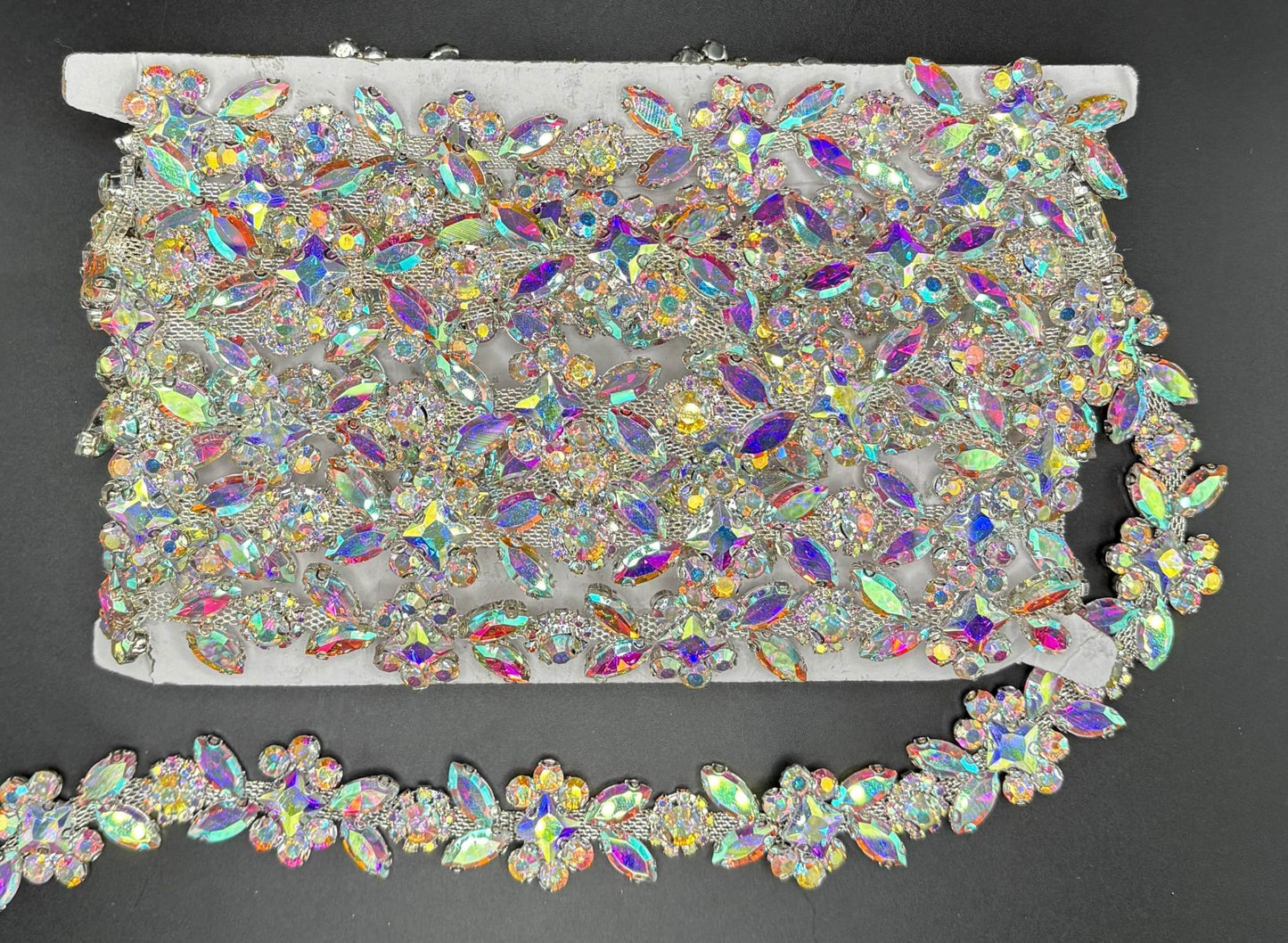 Taylor Yardage Chain Back "D" Setting with colorful gemstones.