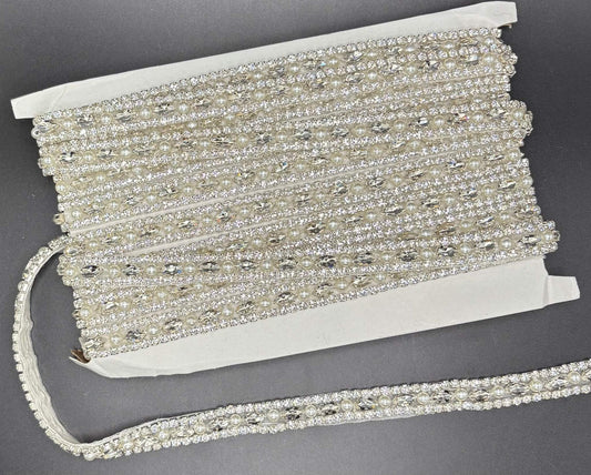 Alyssa Rhinestone and Pearl Yardage, 1/4" wide, in clear with rose gold, pearls, and clear crystal pearls.