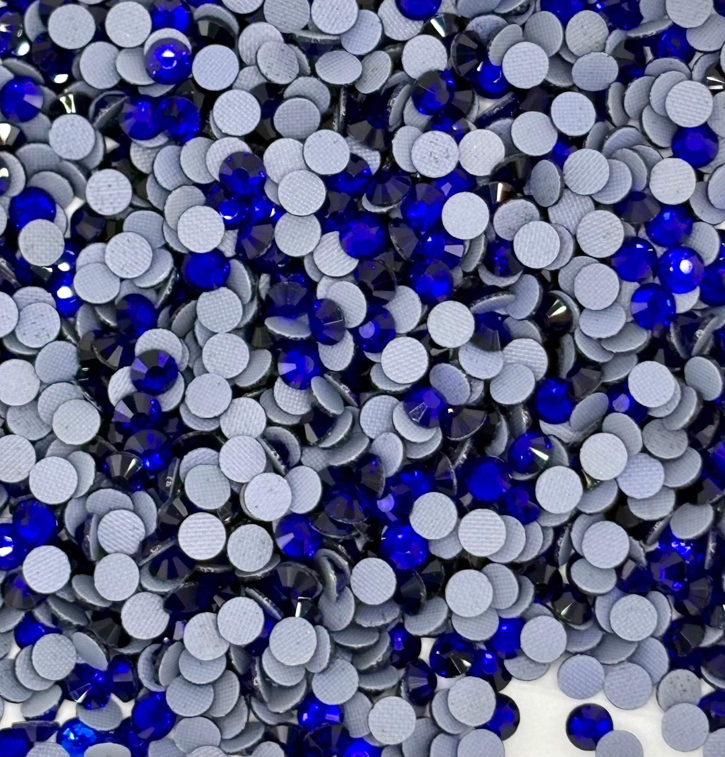 SS20 Flat Back Rhinestones, blue, 144 pieces, 16 cut, 1 gross.