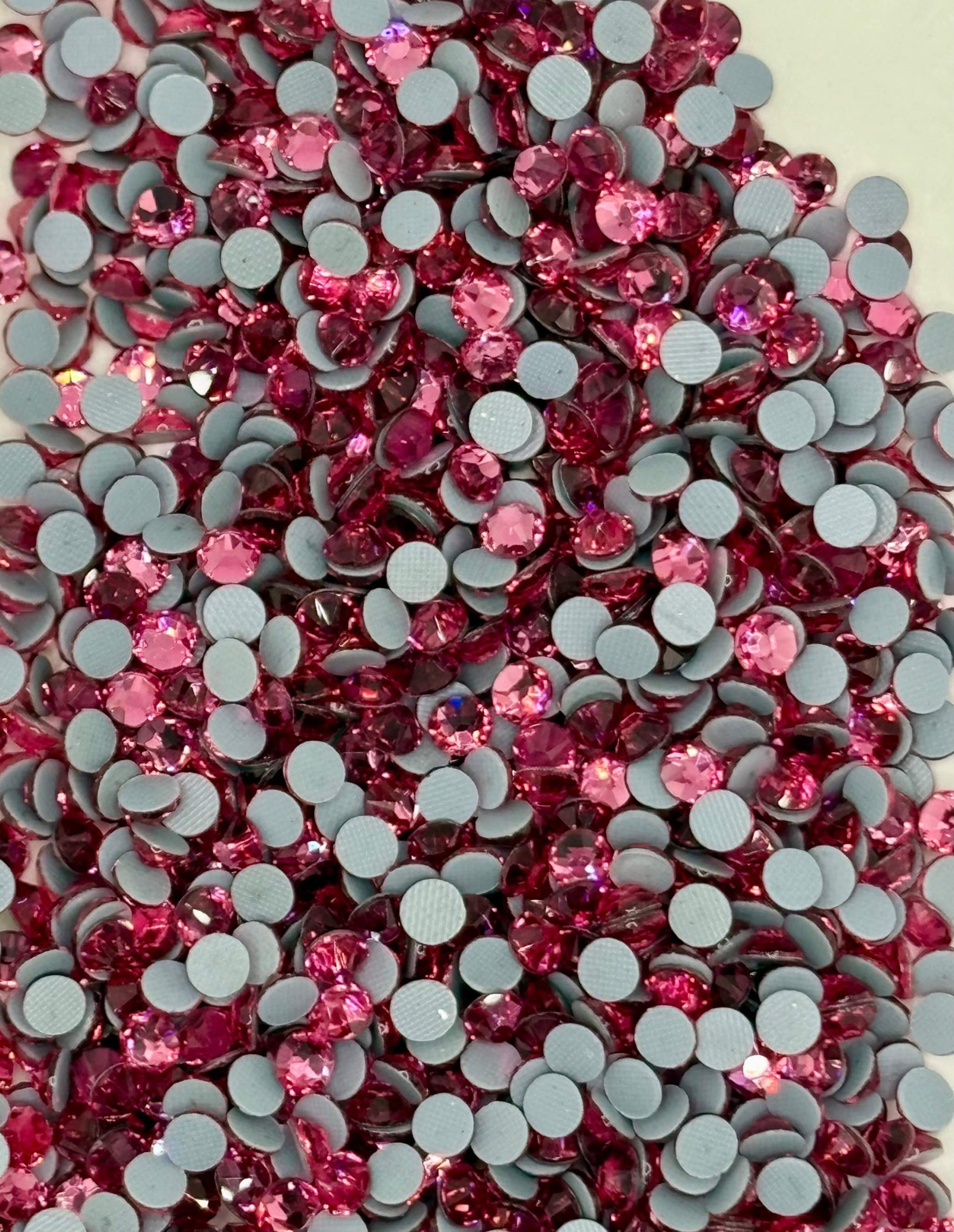 SS20 flat back rhinestones, 144 pieces, pink color.