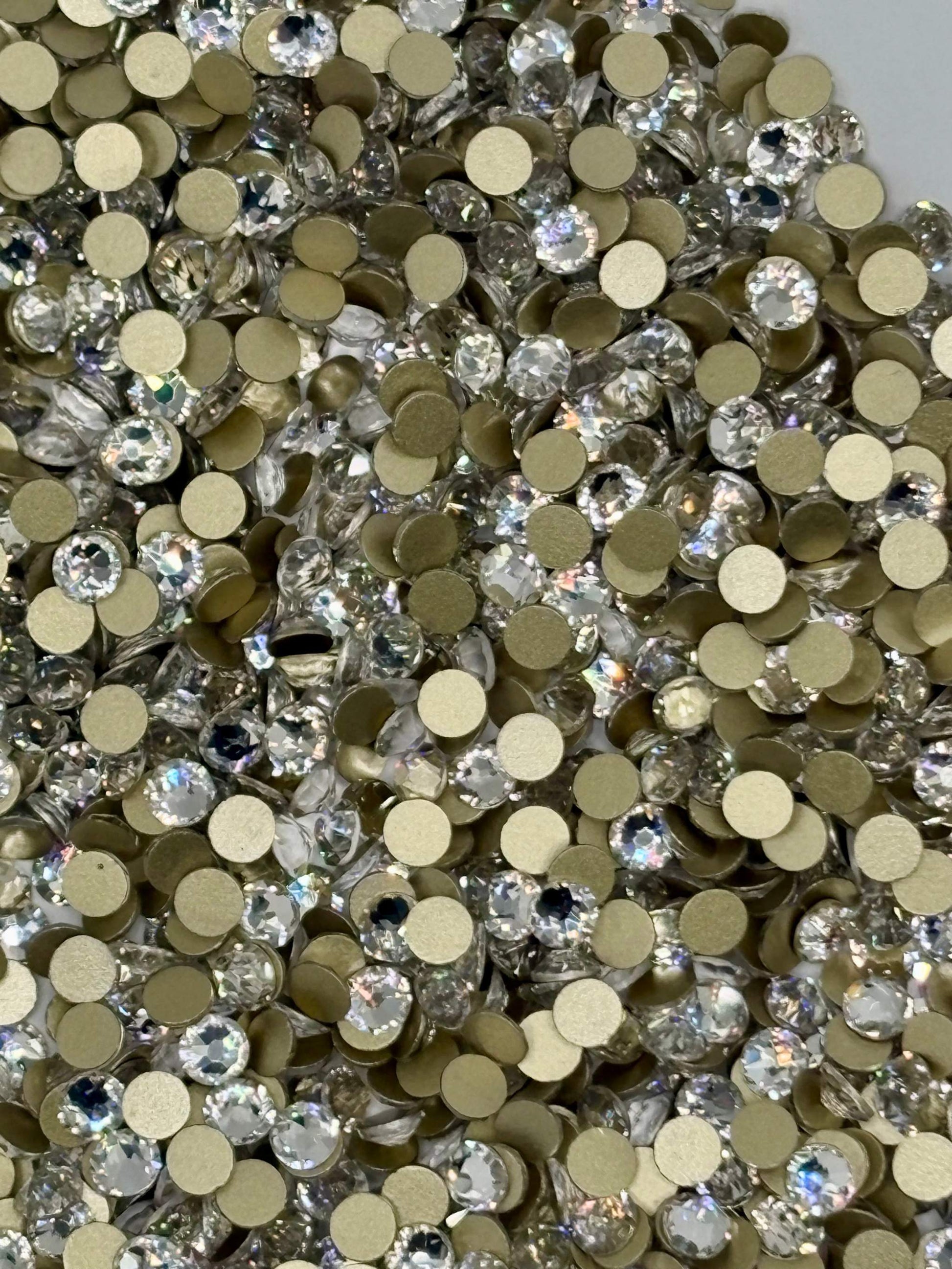 SS20 flat back rhinestones, 16 cut, 144 pieces.