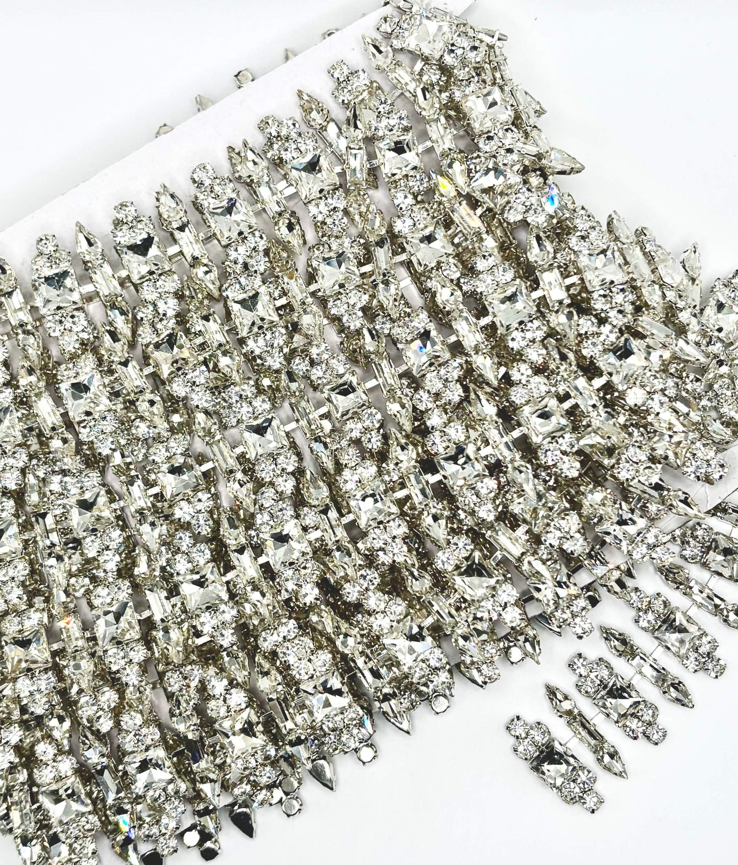 Rhinestone Chain Yardage with sparkling rhinestones, flexible 1" wide trim.