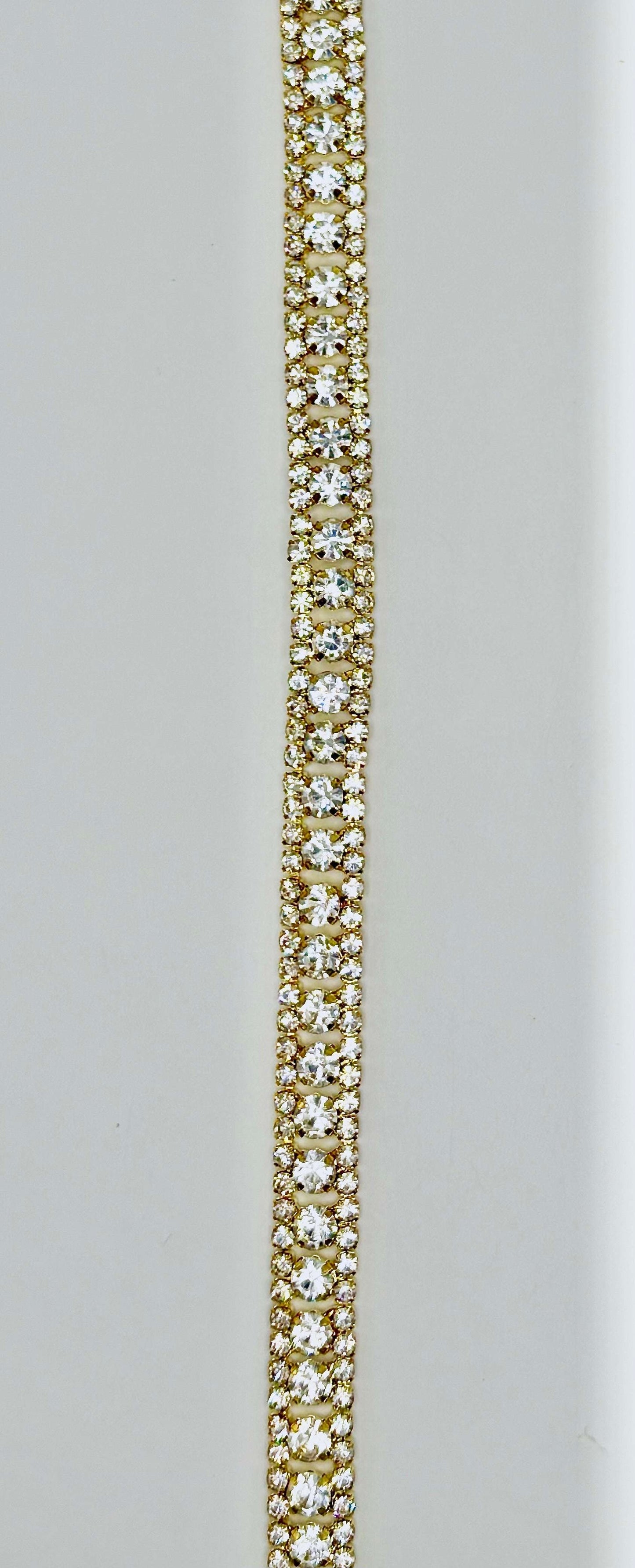 Vanessa Rhinestone chain with shimmering stones, 1/4" width.