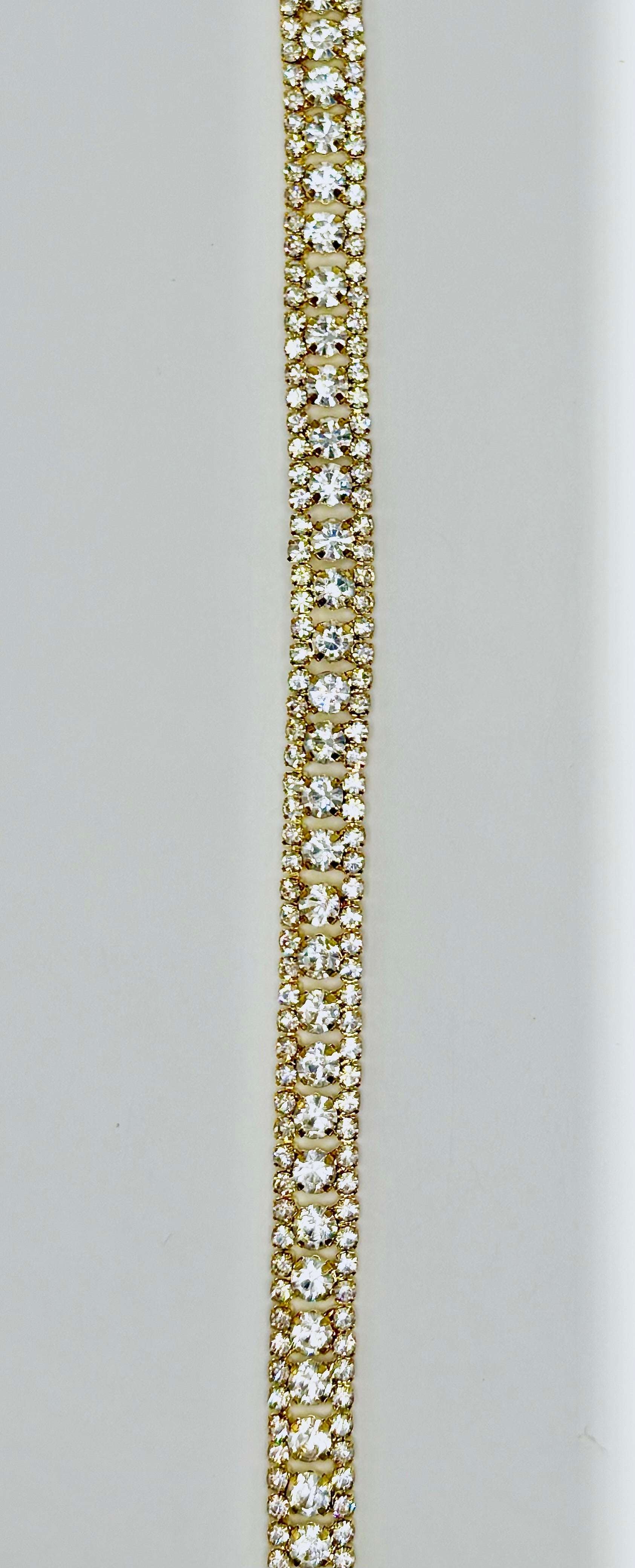 Vanessa Rhinestone chain with shimmering stones, 1/4" width.