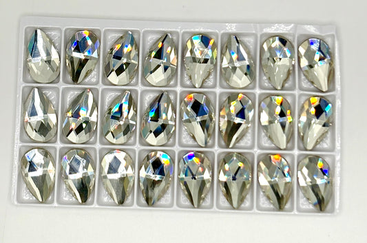 22x13mm Teardrop-Shaped Flat Back Stones - Clear - 1 piece